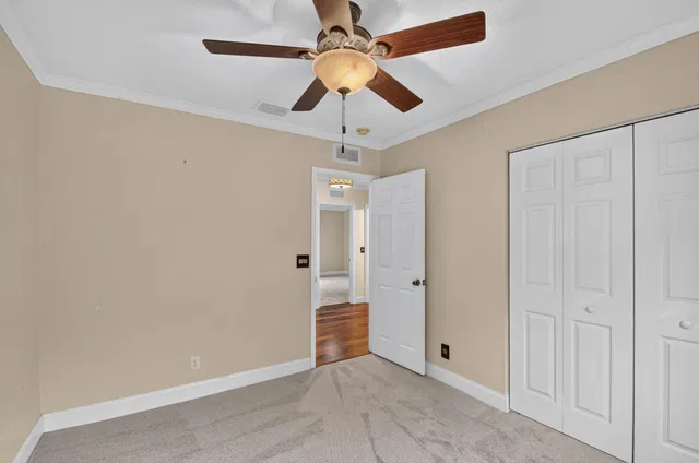  Residence photo 30