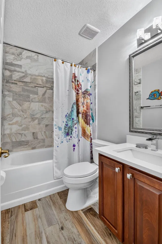  Residence photo 33