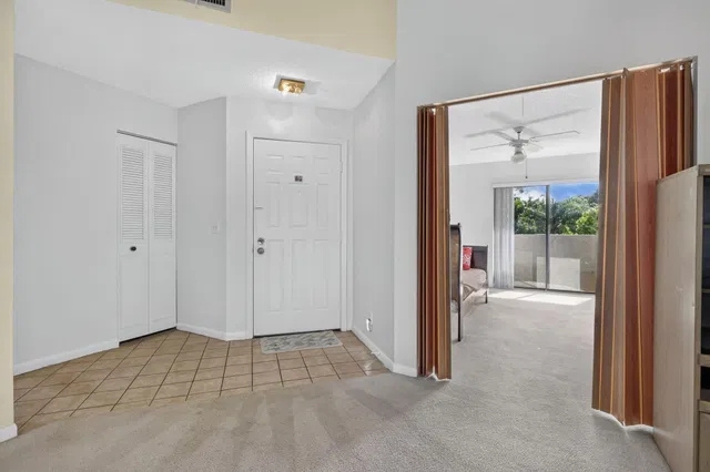  Residence photo 6