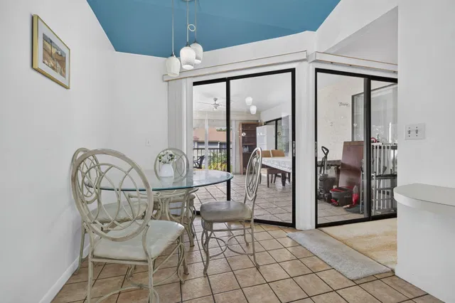  Residence photo 22