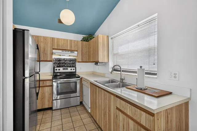  Residence photo 24