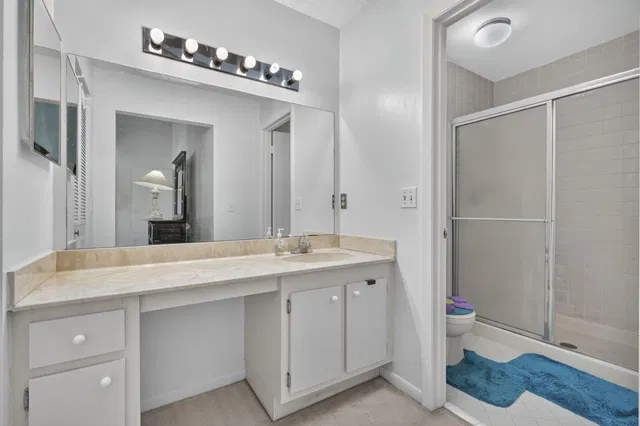  Residence photo 32
