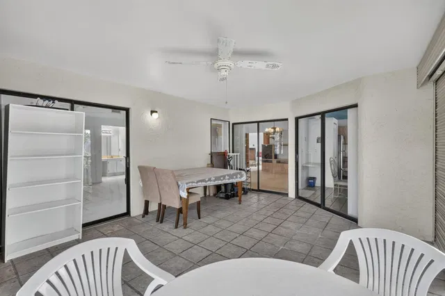  Residence photo 41