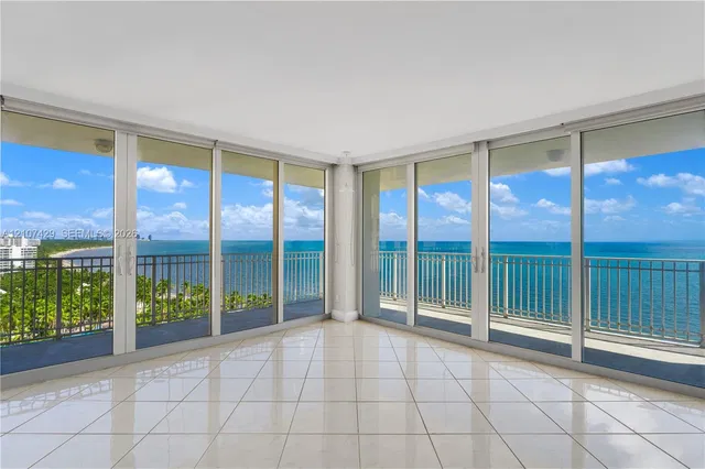 881 Ocean Drive 13H, Key Biscayne, FL 33149