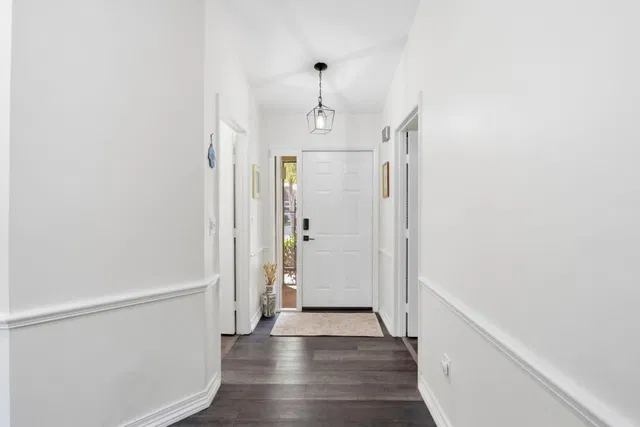 Residence photo 6