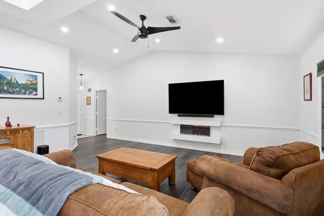 Residence photo 10