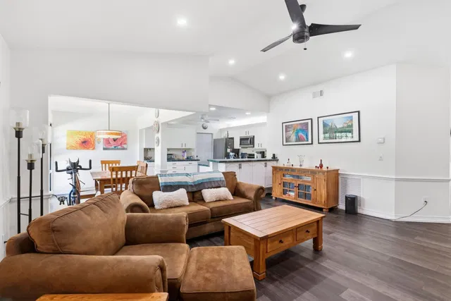 Residence photo 11
