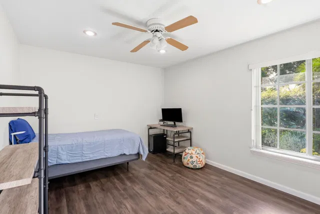 Residence photo 20