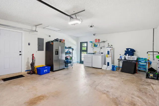 Residence photo 27