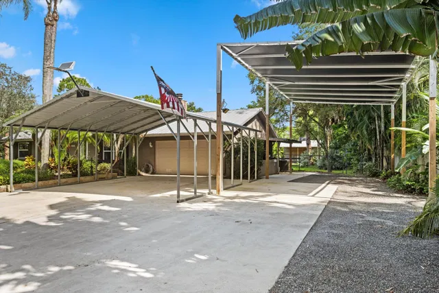  Residence photo 5