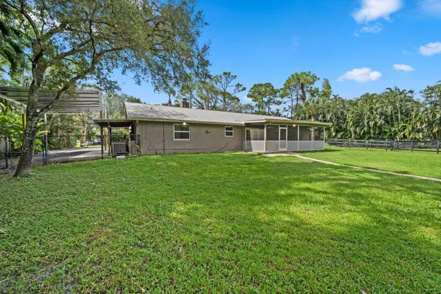  Residence photo 12