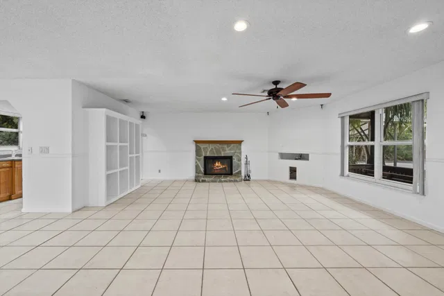  Residence photo 28