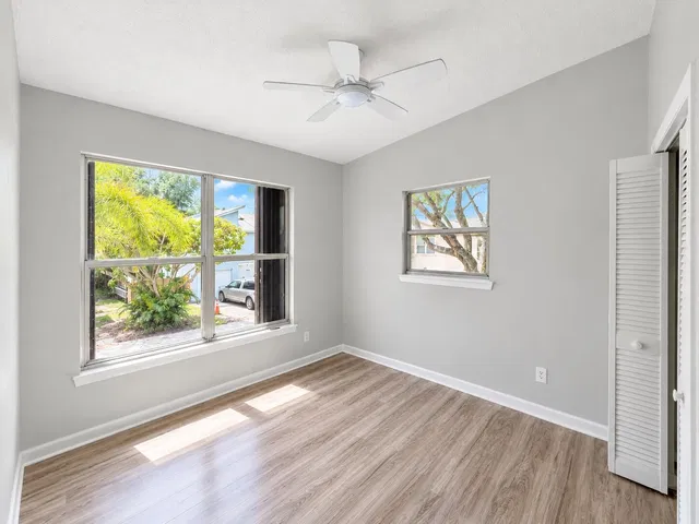  Residence photo 11