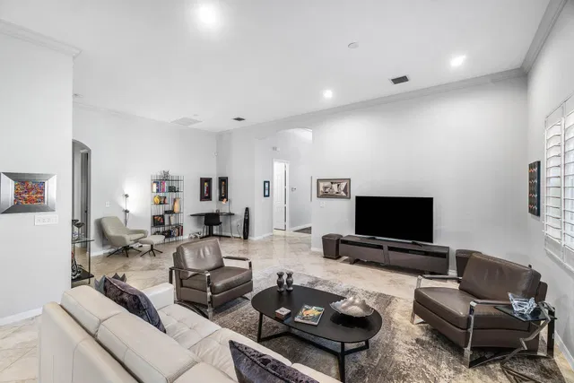 Residence photo 9