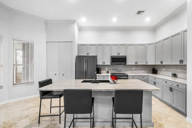 Residence photo 14