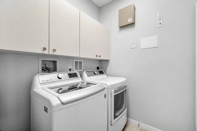 Residence photo 36