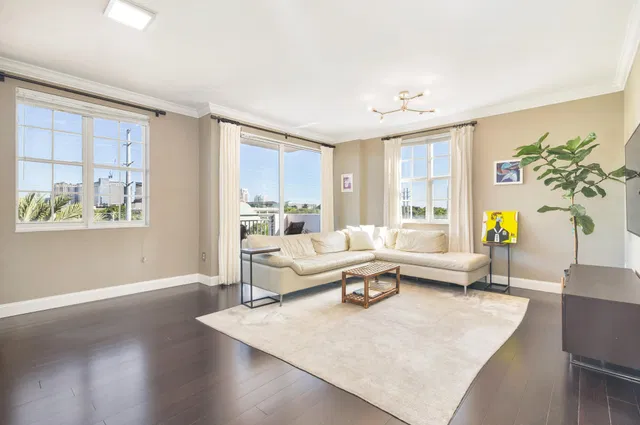The Montecito Unit 412 photo 3