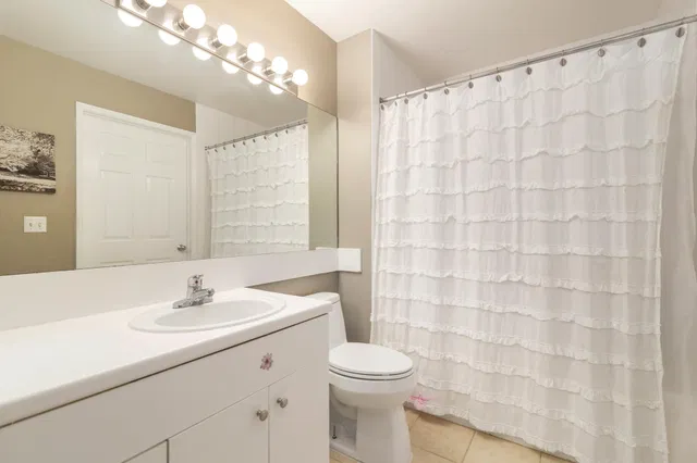 The Montecito Unit 412 photo 11