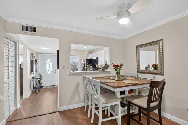 Unit 244 photo 6