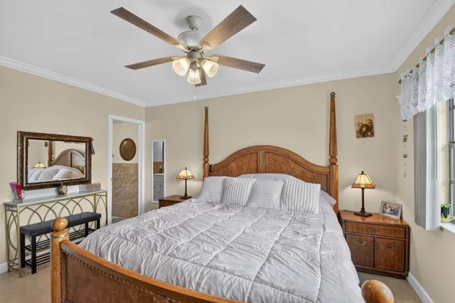 Unit 244 photo 17