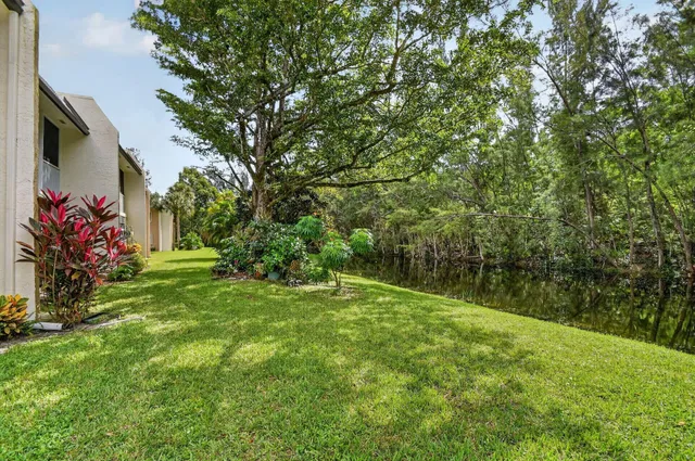 Unit 244 photo 26