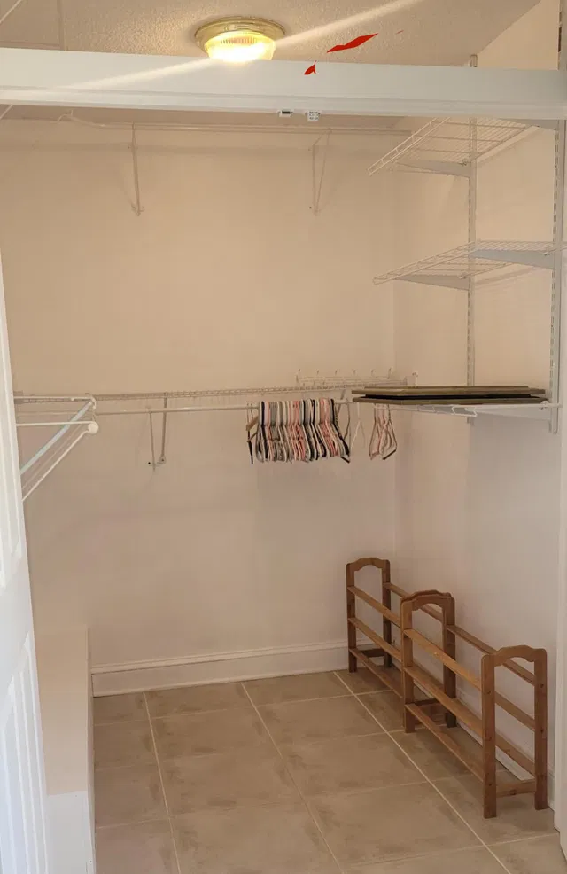 Unit 33a photo 19