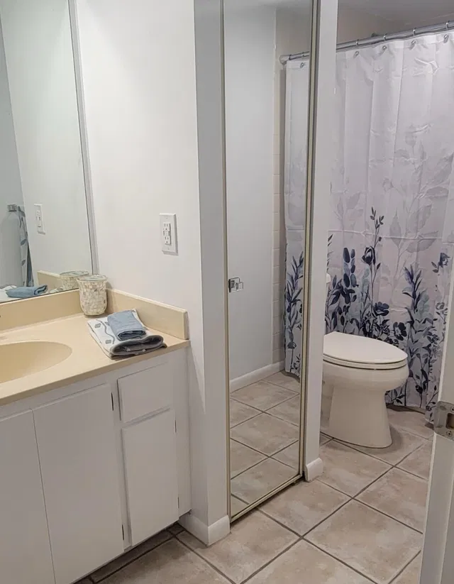 Unit 33a photo 29