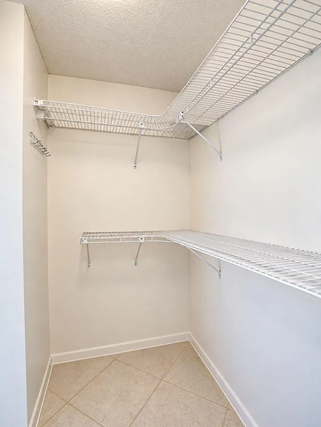 Unit 4302 photo 27