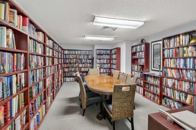 Unit 4302 photo 39