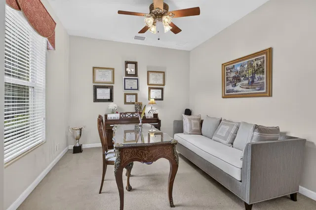 Residence photo 10