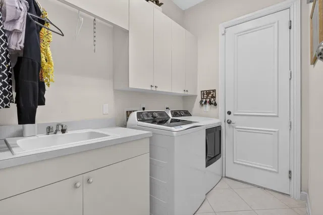 Residence photo 18