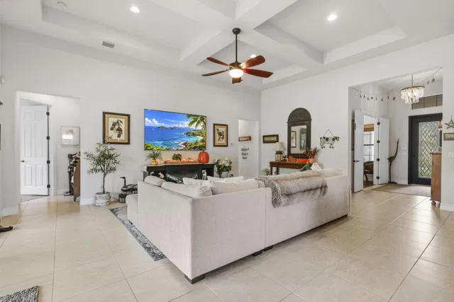 Residence photo 18