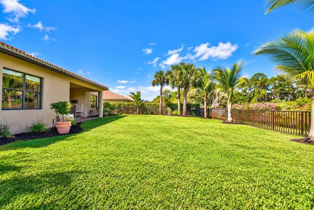 Residence photo 48