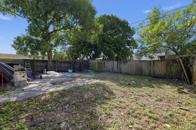 West Palm Beach Residence photo 19