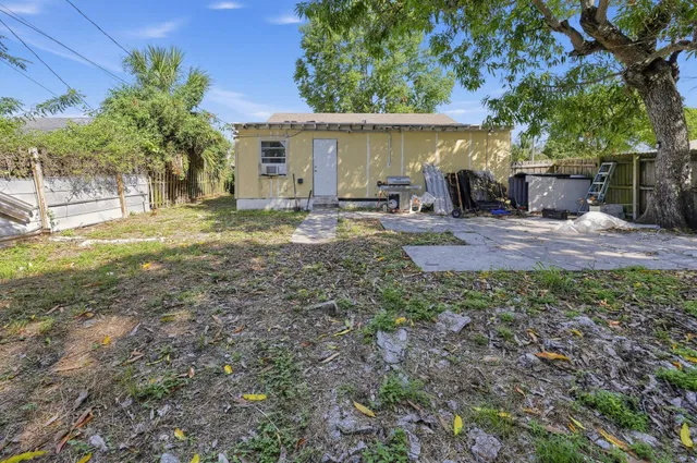 West Palm Beach Residence photo 20