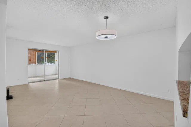  Unit 2130 photo 11