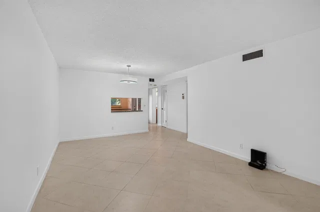  Unit 2130 photo 14