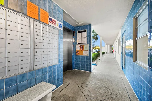  Unit C photo 26