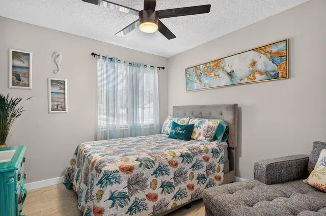 Residence photo 36