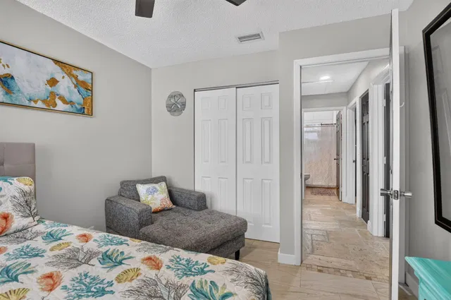 Residence photo 37