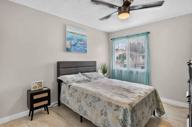 Residence photo 38