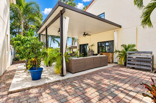 Residence photo 48