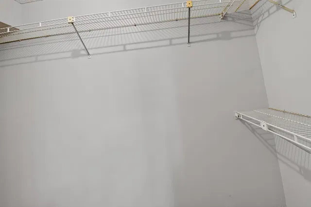  Unit C photo 17