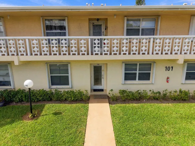 Unit 102 photo 48