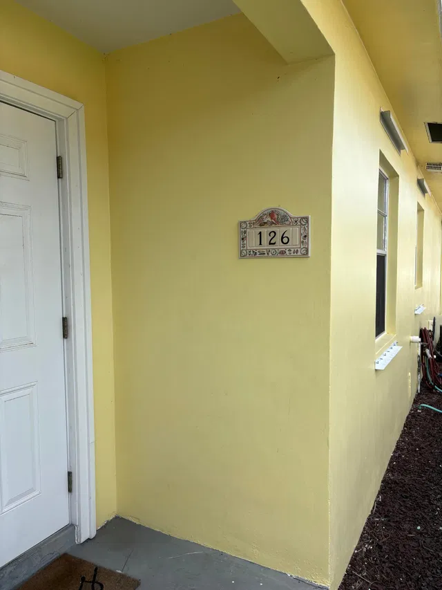 Residence photo 3