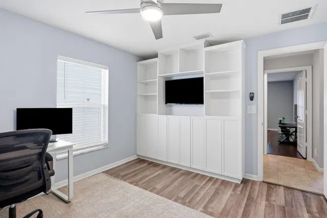  Residence photo 12