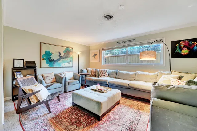 Old Northwood Residence photo 11