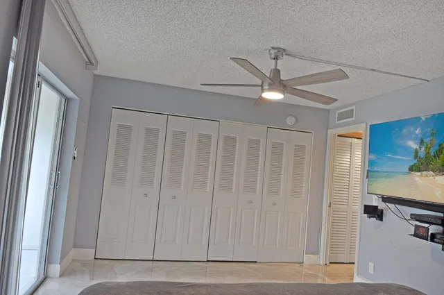 Residence photo 18