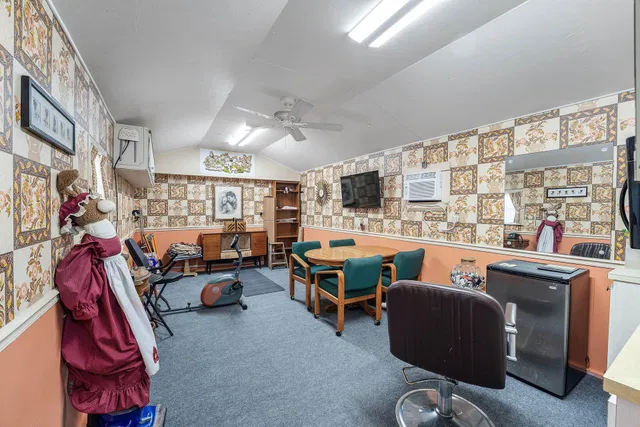 Residence photo 20