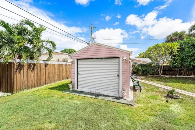 Residence photo 35